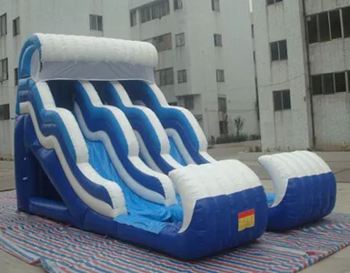 Inflatable water slide