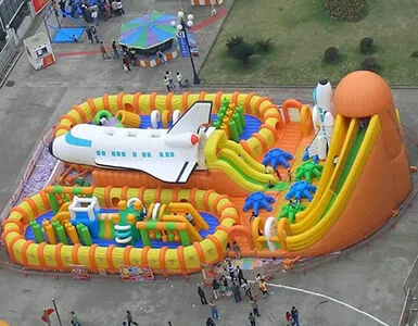 Inflatable fun city