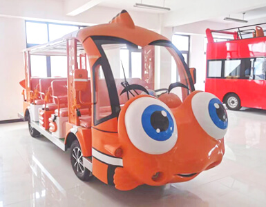 sightseeing bus