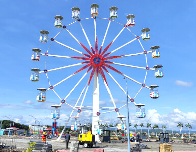 Family ferris wheel observation ride